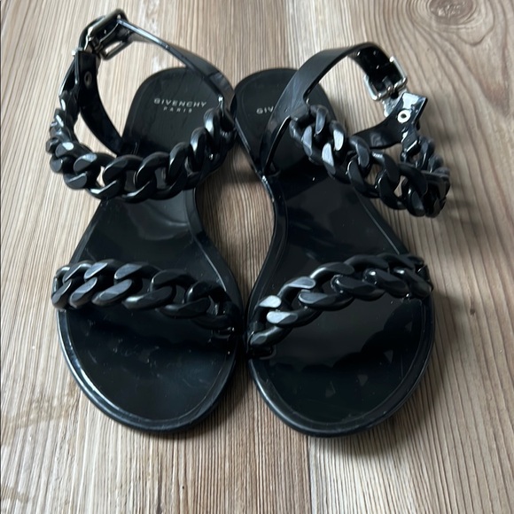 Authentic Givenchy Black Chain-Link Sandals - Picture 1 of 3
